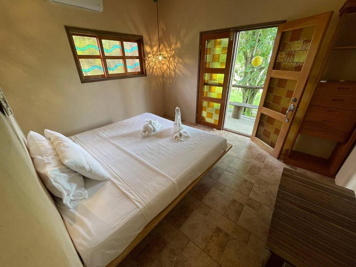 Villas Adriana, Palenque Luaran gambar