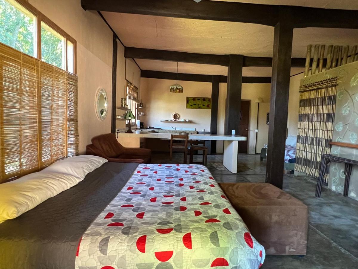 Villas Adriana, Palenque Luaran gambar